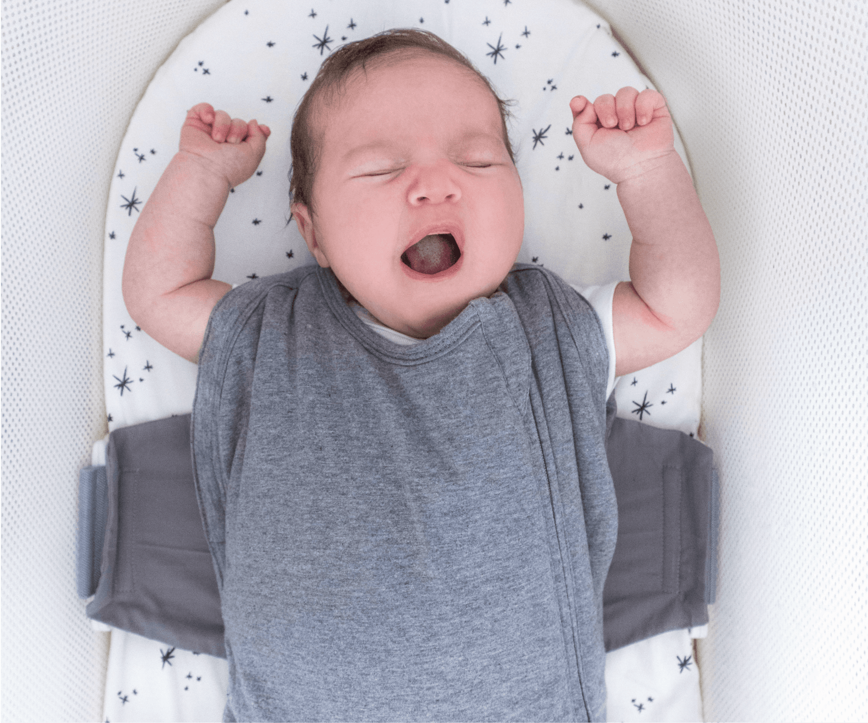 Or unsnap to go arms-free!