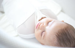 SNOO aide les bébés à mieux dormir... même lors des poussées de croissance, des régressions du sommeil et lorsqu’ils font leurs dents