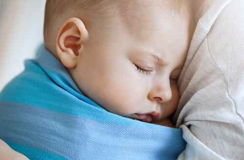 Per il sonno del neonato, il rumore bianco è più importante di quanto pensi