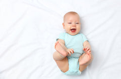 Cómo saber si la caca de tu bebé es normal